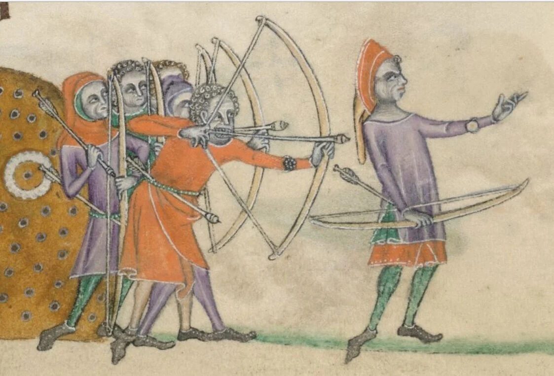 Arciere medievale con arco lungo, miniatura dal Luttrell Psalter, XIV secolo